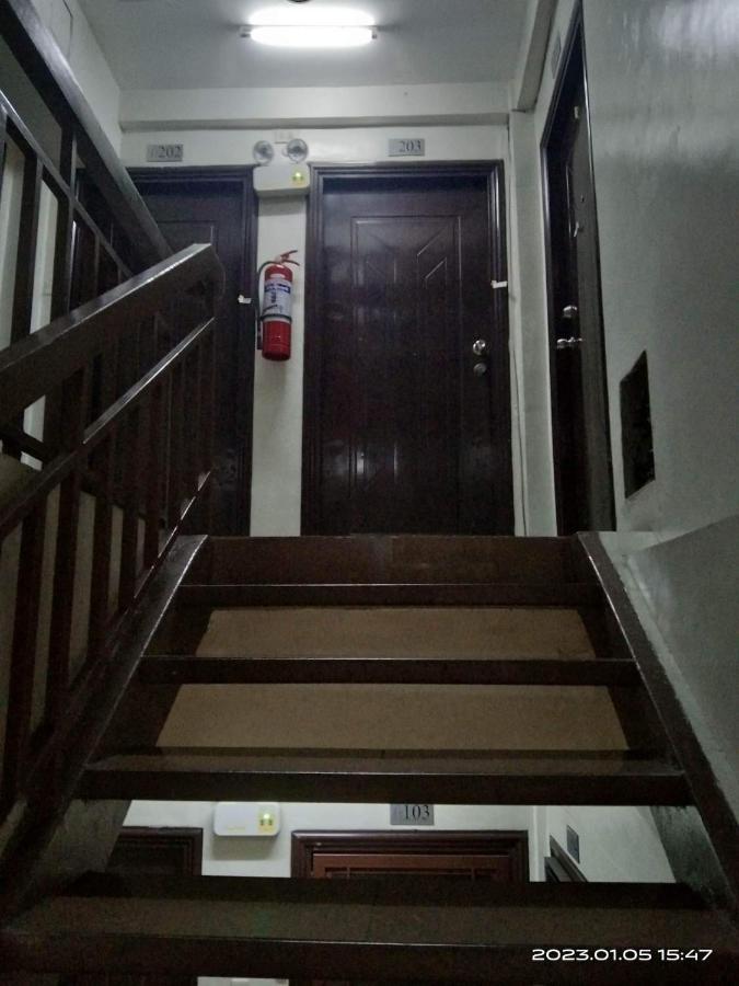 Kassel Residences Staycation Near Naia - Moonwalk Paranaque Paranaque City Exterior photo