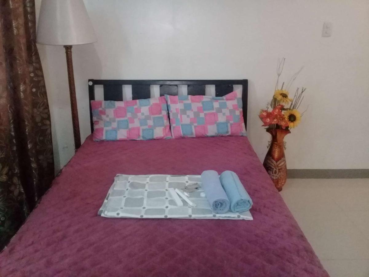 Kassel Residences Staycation Near Naia - Moonwalk Paranaque Paranaque City Exterior photo