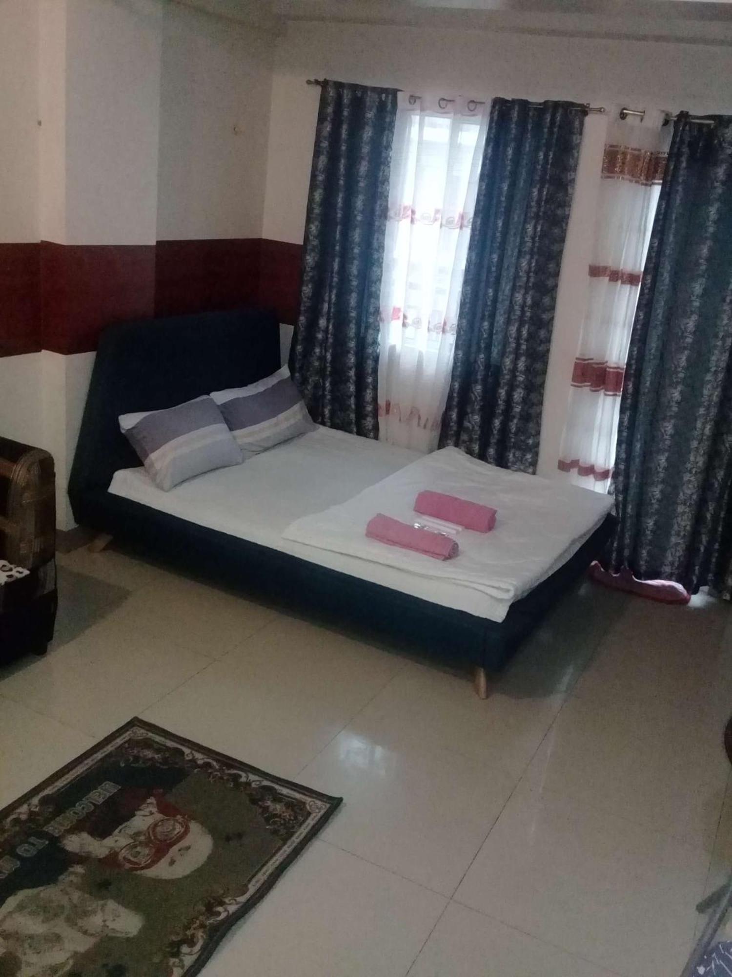Kassel Residences Staycation Near Naia - Moonwalk Paranaque Paranaque City Exterior photo