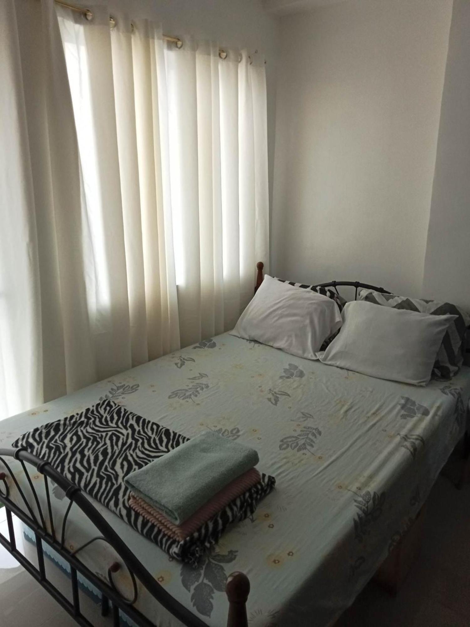 Kassel Residences Staycation Near Naia - Moonwalk Paranaque Paranaque City Exterior photo